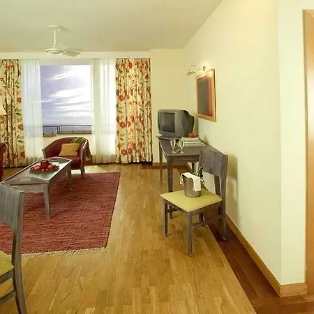 Hotel Pestana Atalaia 4*